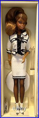 Toujours Couture Barbie Gold Label 2008 Silkstone NRFB BEAUTIFUL DOLL