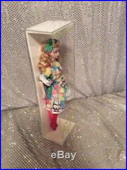 Ultra Rare 2015 Groovy In London Gaw Convention Silkstone Barbie Limited To 275