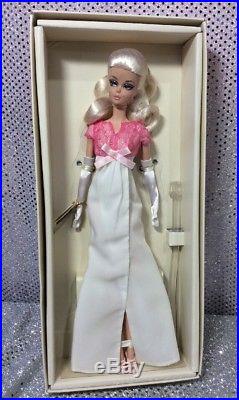 Us National Convention Silkstone Barbie Poseable Doll 2015 Gold Label Dkn08